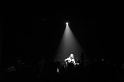 Maddie Zahm on Deconstruction, Growing Up Queer, and Songwriting as Self-Acceptance