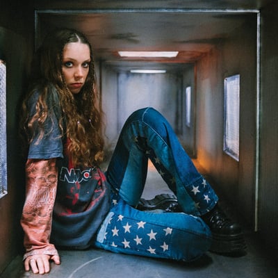 Lyrical Analysis of Holly Humberstone’s “The Walls Are Way Too Thin”